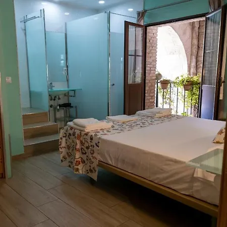 Puerta De La Luna Penzion Córdoba