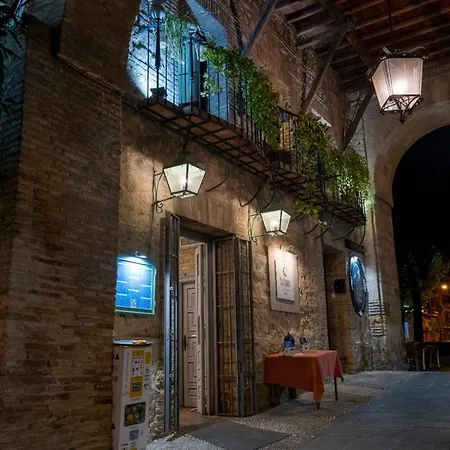 بيت ضيافة Puerta De La Luna 2*