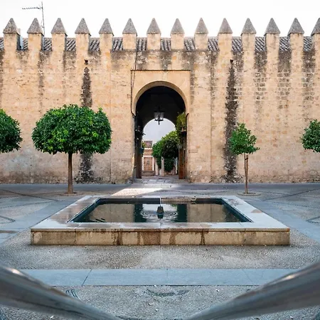 Puerta De La Luna