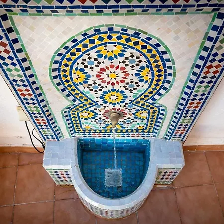 Puerta De La Luna بيت ضيافة 2*