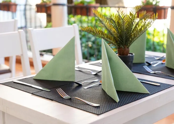 Puerta De La Luna 2*