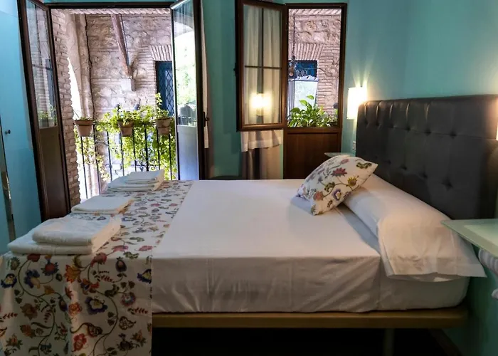 Puerta De La Luna בית הארחה