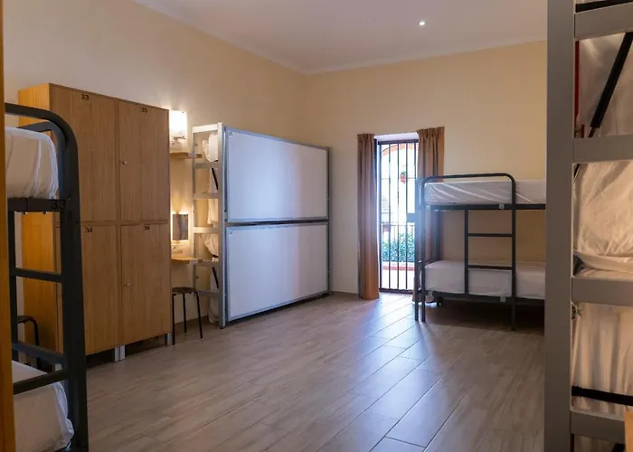 Puerta De La Luna 2* קורדובה